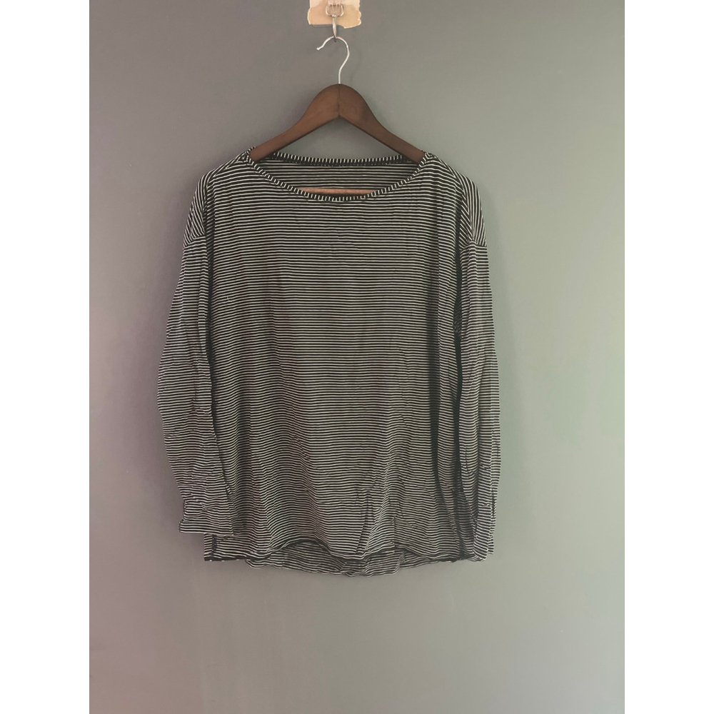 Lululemon top, Sz 10